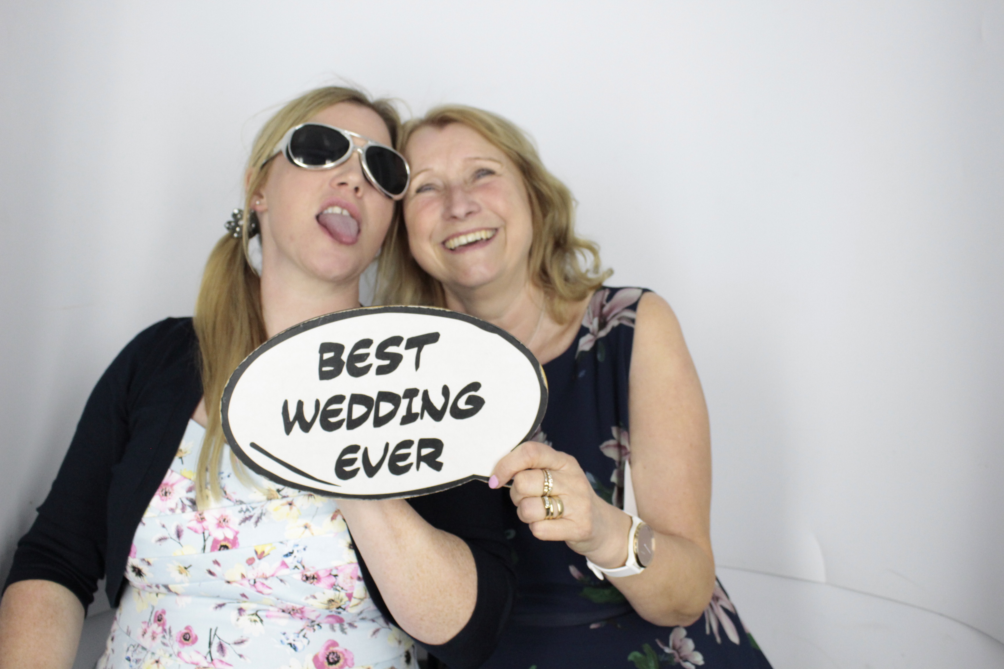Andy & Leah's Wedding | View more photos from the event at gallery.myphotoboothexperience.co.uk/u/MyPhotoBoothExperienceLtd/Andy-Leahs-Wedding